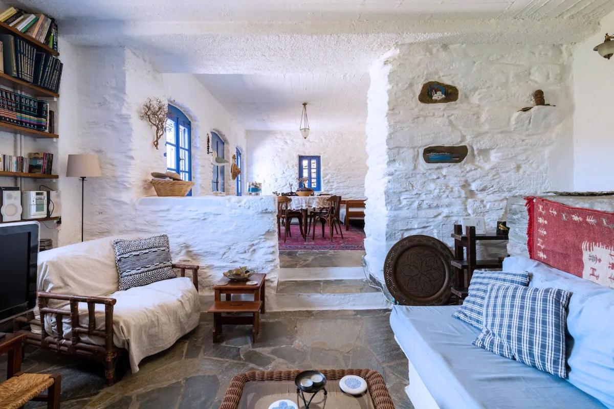 Traditional Village House On Kea Milopotamos  Exterior photo