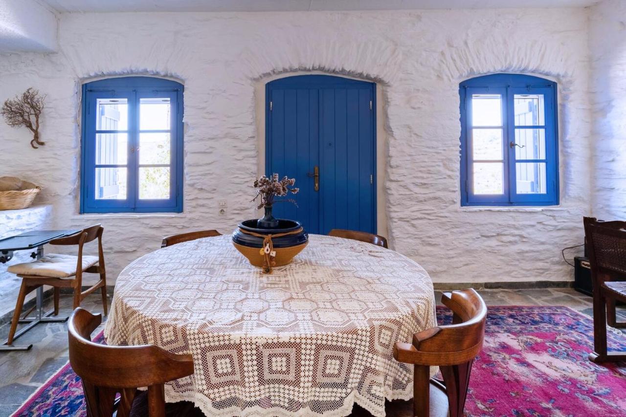 Traditional Village House On Kea Milopotamos  Exterior photo