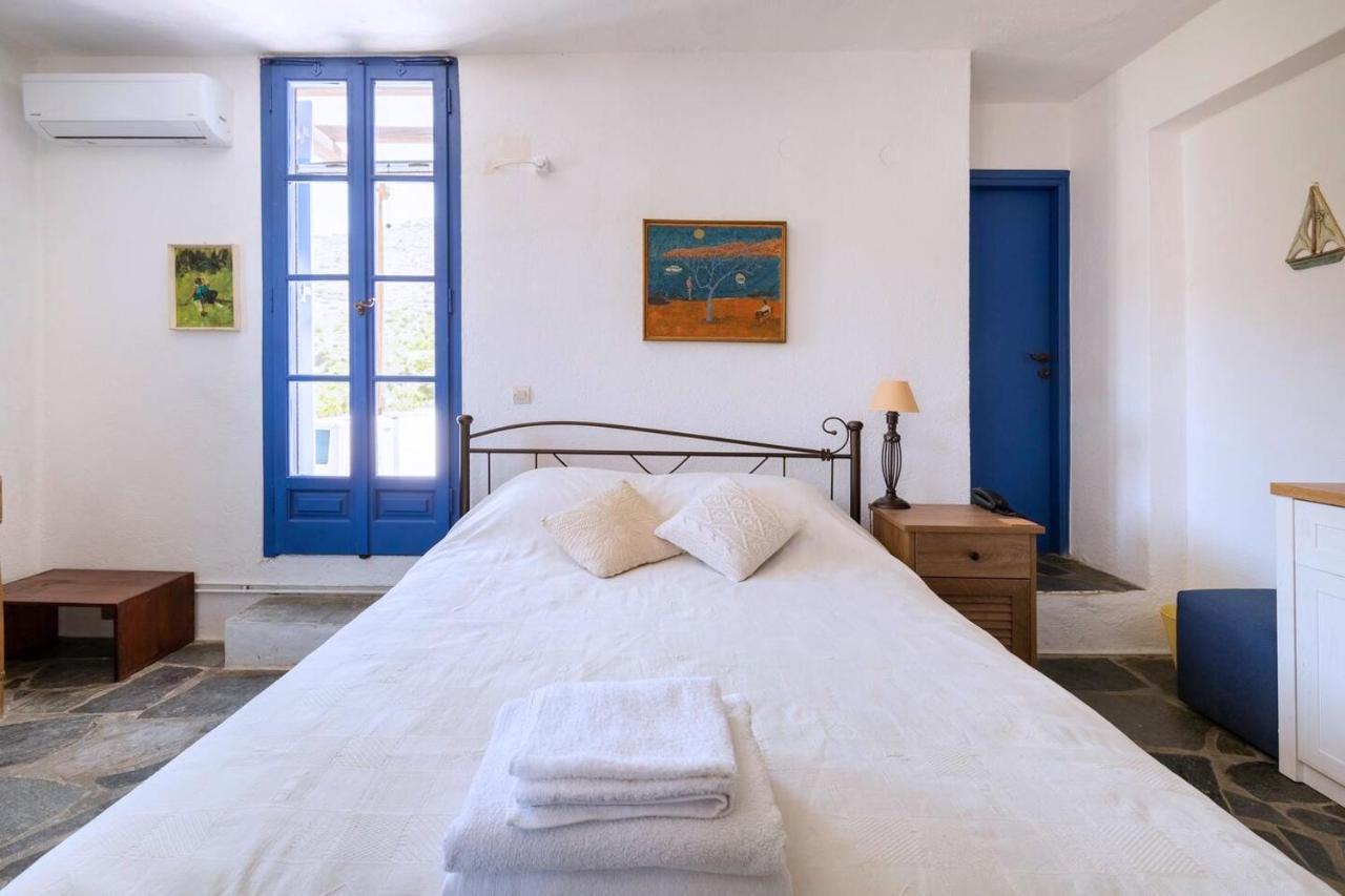 Traditional Village House On Kea Milopotamos  Exterior photo